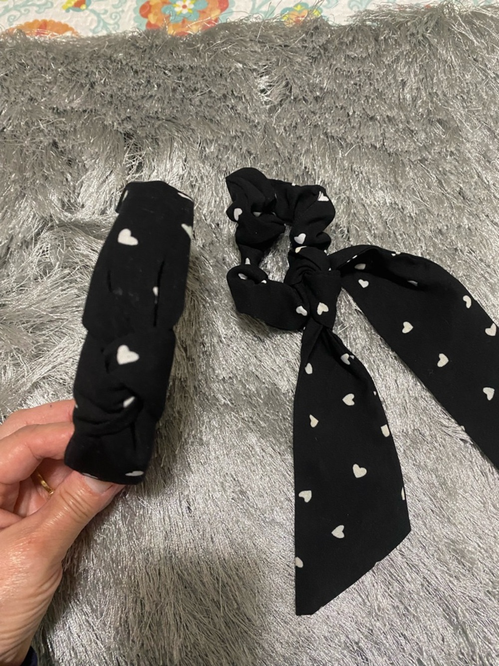 Black Heart Print Headband & Scarf Scrunchie Set